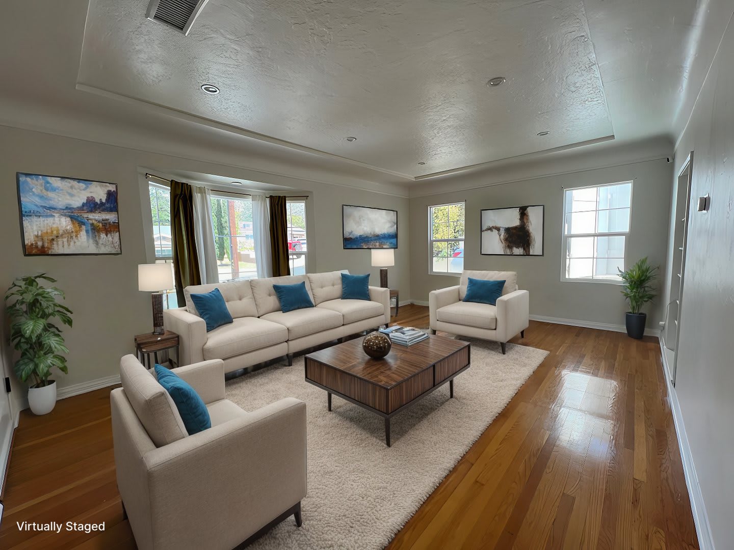 Move-In Ready! Beautifully Renovated 2BR Home with Scenic Views – photo 2
