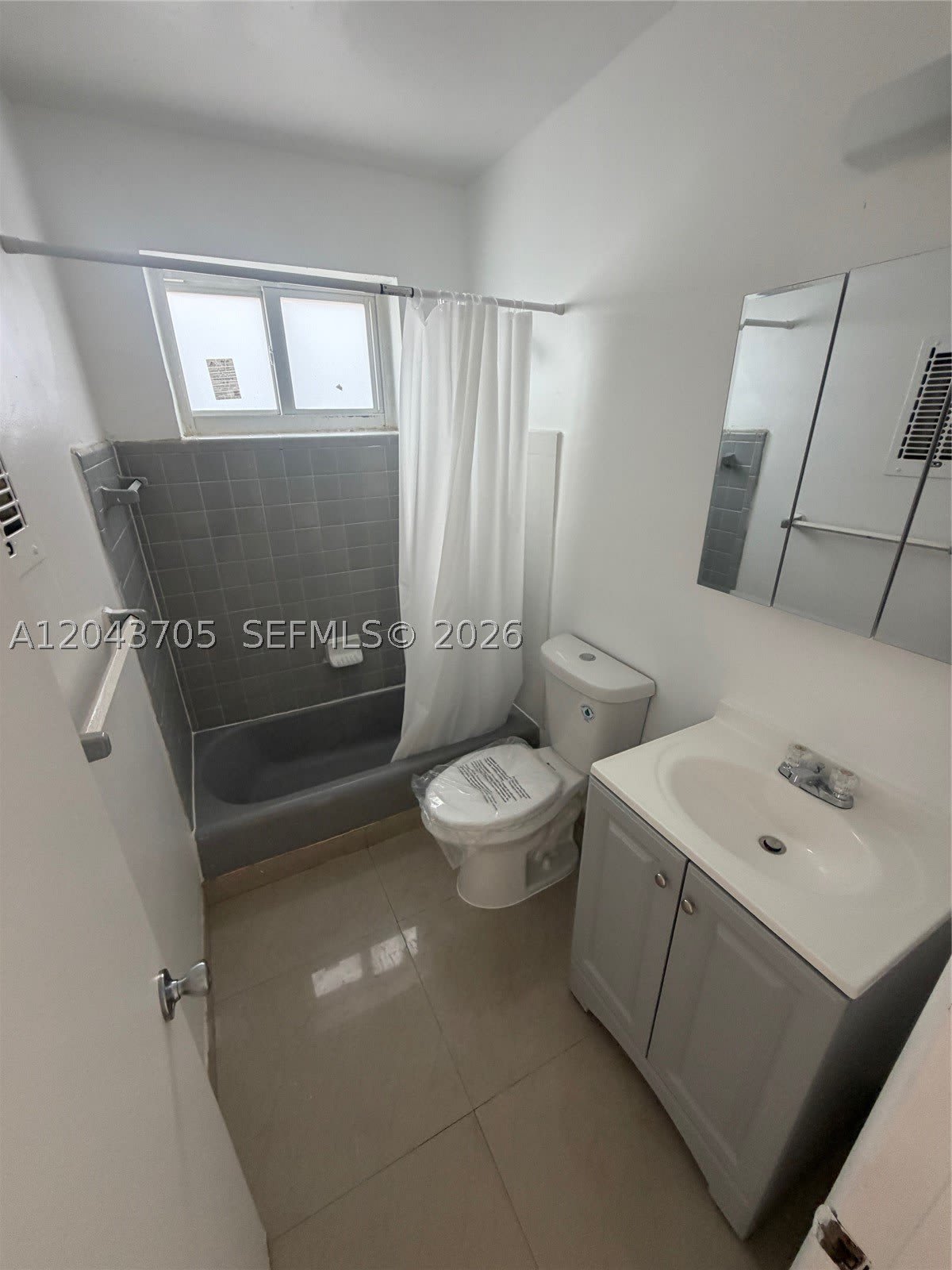 780 73rd st – photo 3
