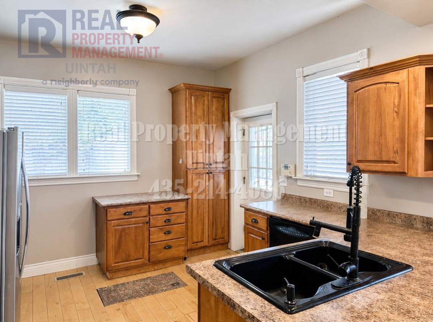 Cozy 4 Bedroom 2 Bathroom Home!!! BEING REMODELED!!! – photo 4