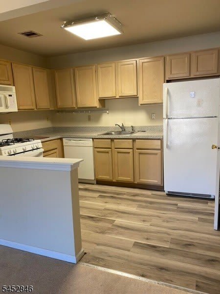 220 Cambridge Ct – photo 3