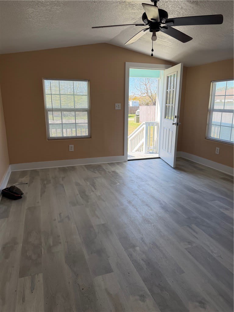 609 W Liberty Street – photo 4
