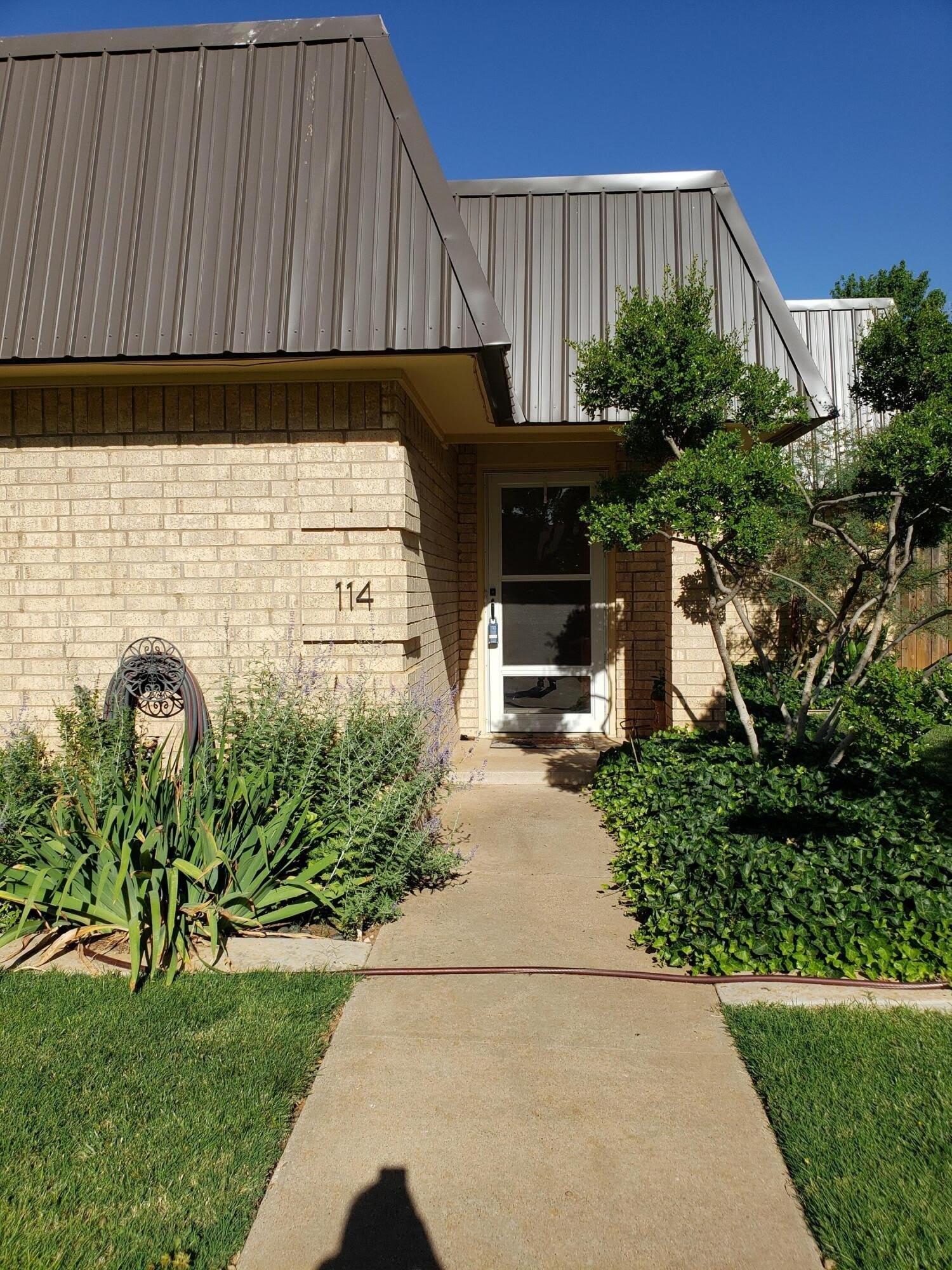114 Troy Avenue – photo 4