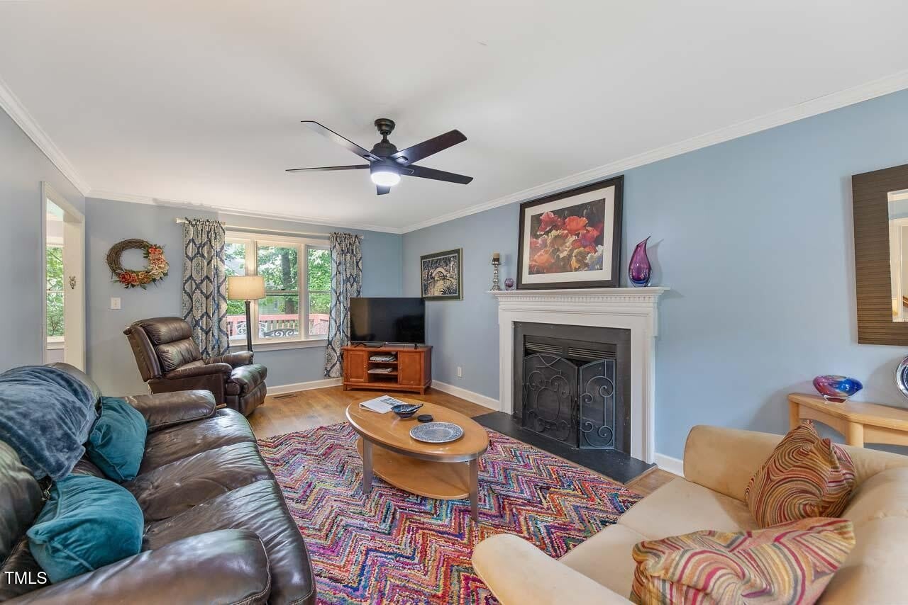 303 Cary Pines Drive – photo 4