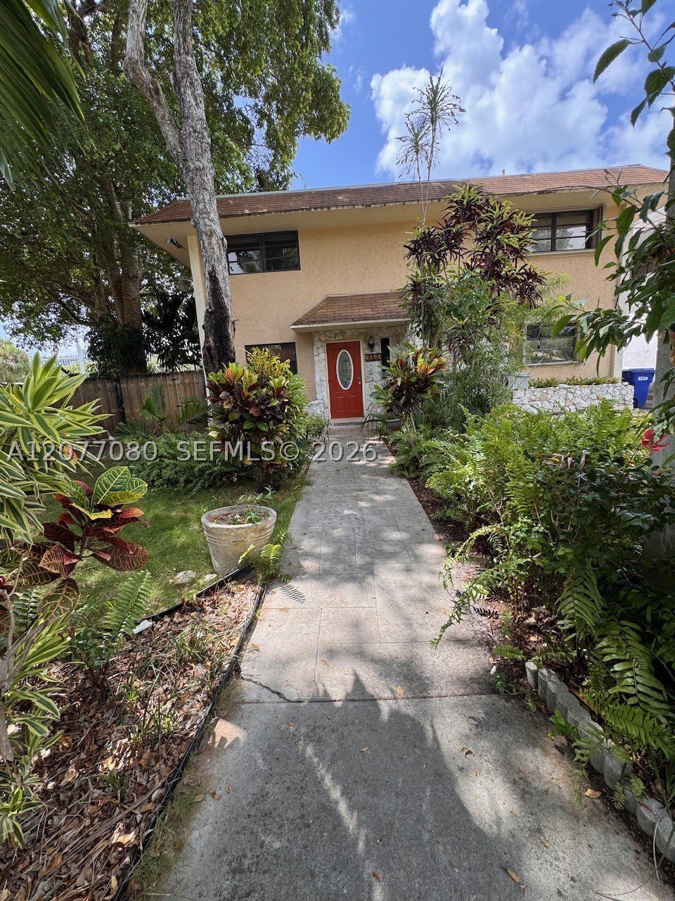 2192 NE 171st St – photo 1