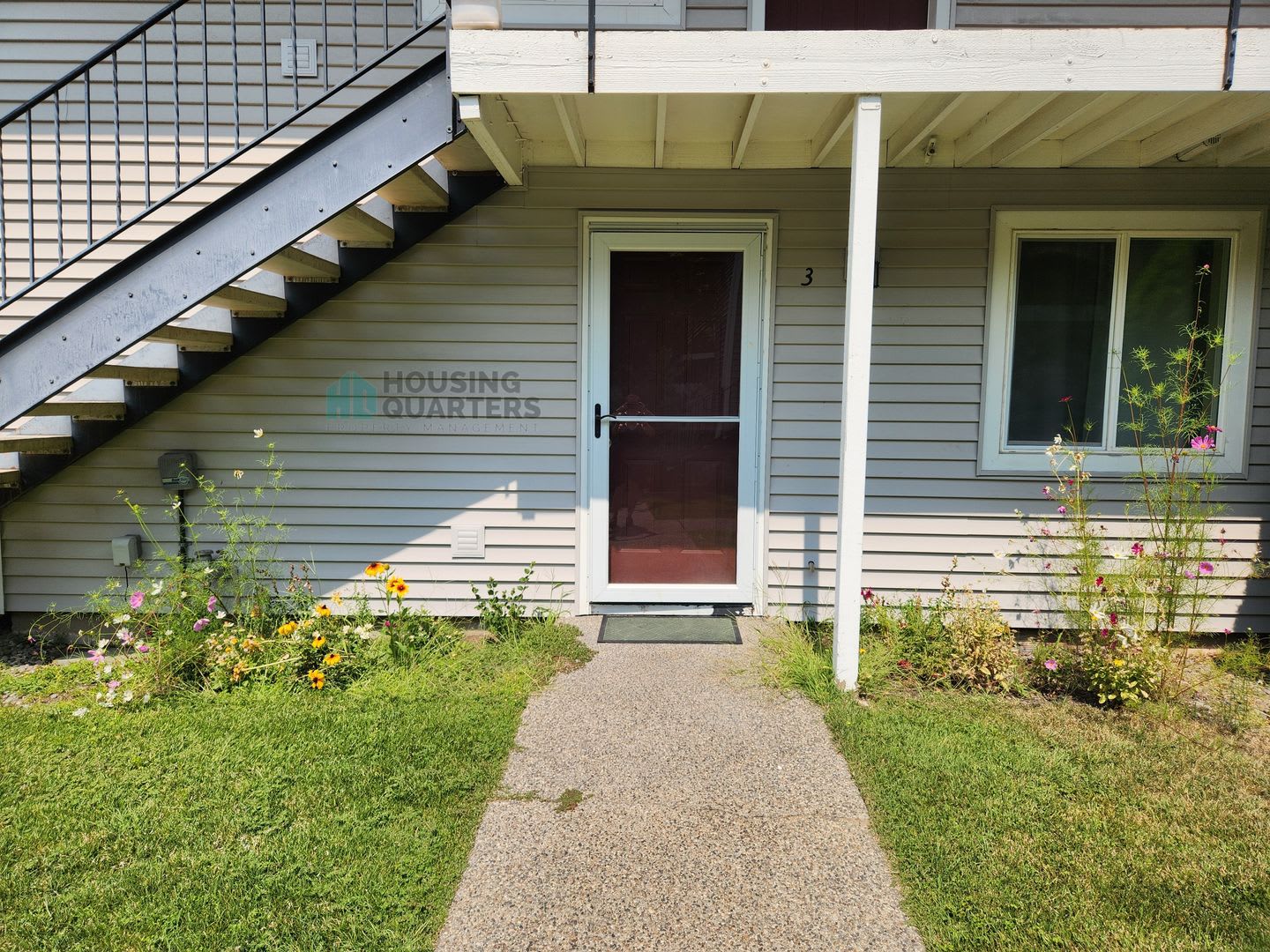 1 Bedroom Northside Gem Ground Floor Unit Close To The Y With Easy Access To Buses And Shops – photo 2