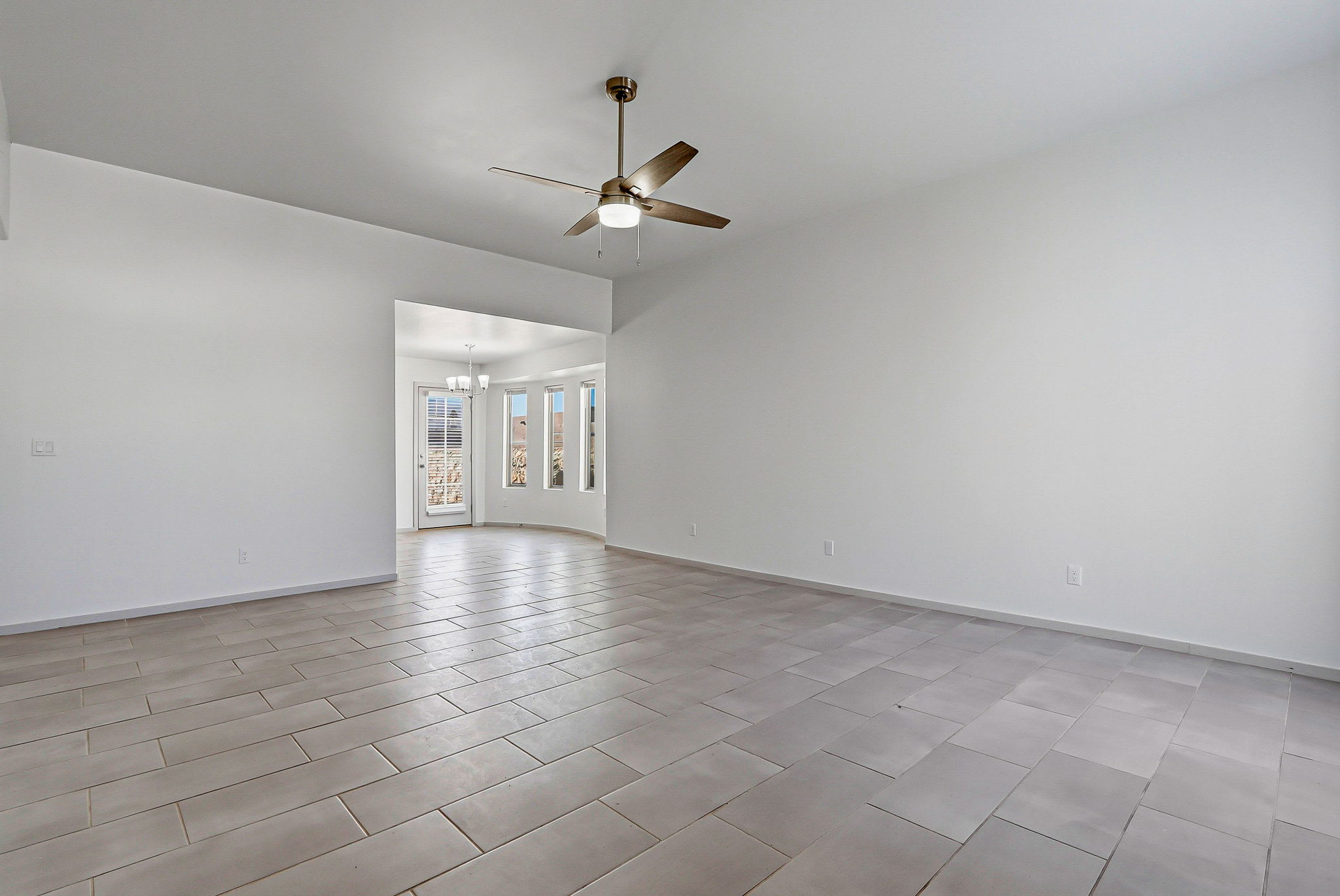 1173 Summer Rain Street – photo 3