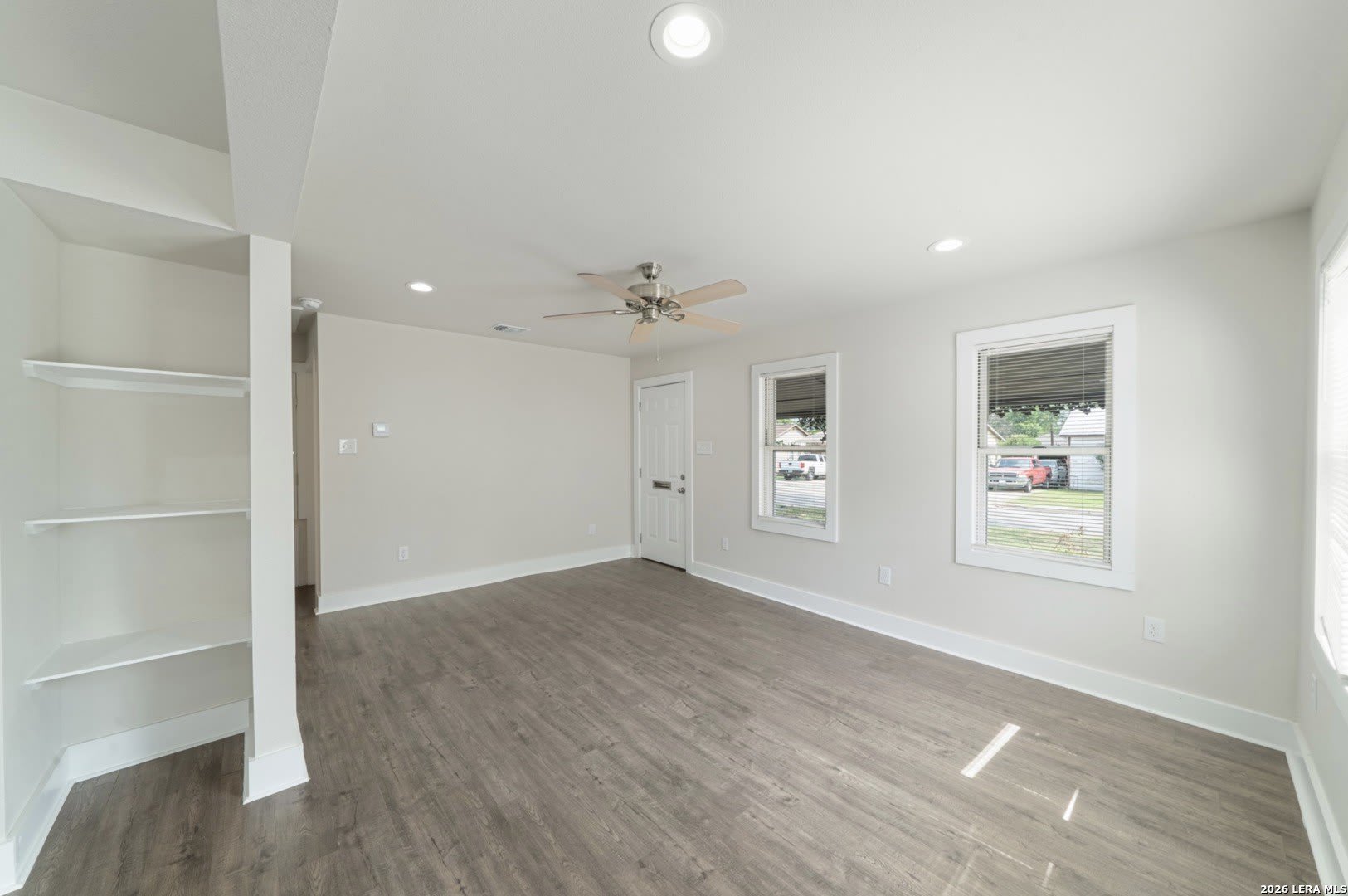 1627 W MARIPOSA DR – photo 4