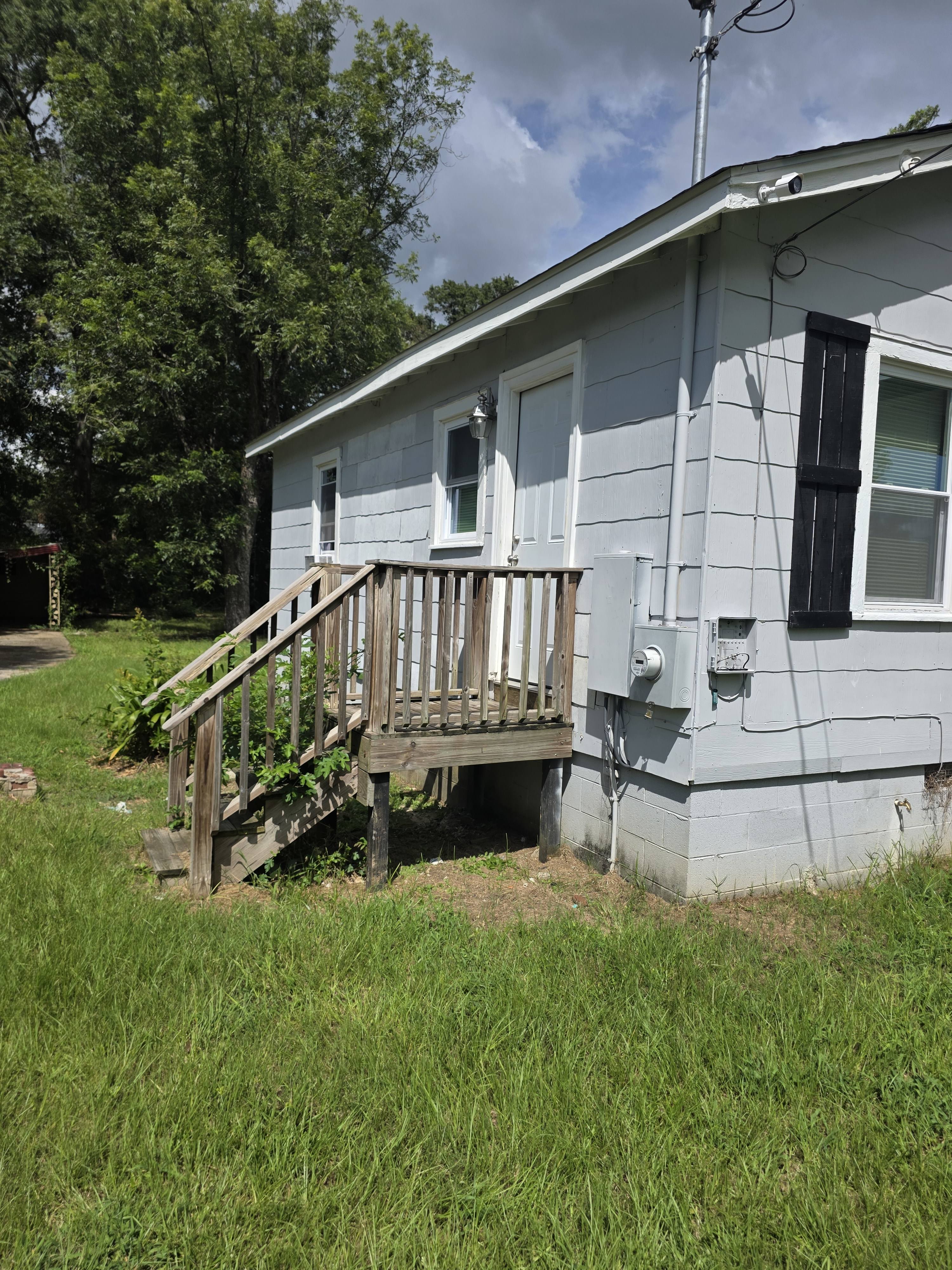 3019 Lee St – photo 1
