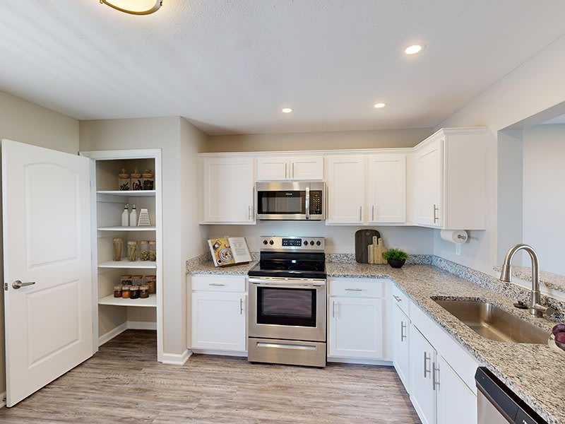Fairfield Lakes Townhouses – photo 2