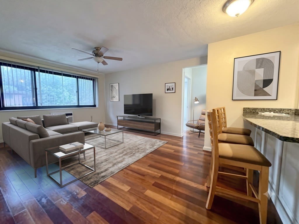 1323 Worcester Road – photo 5