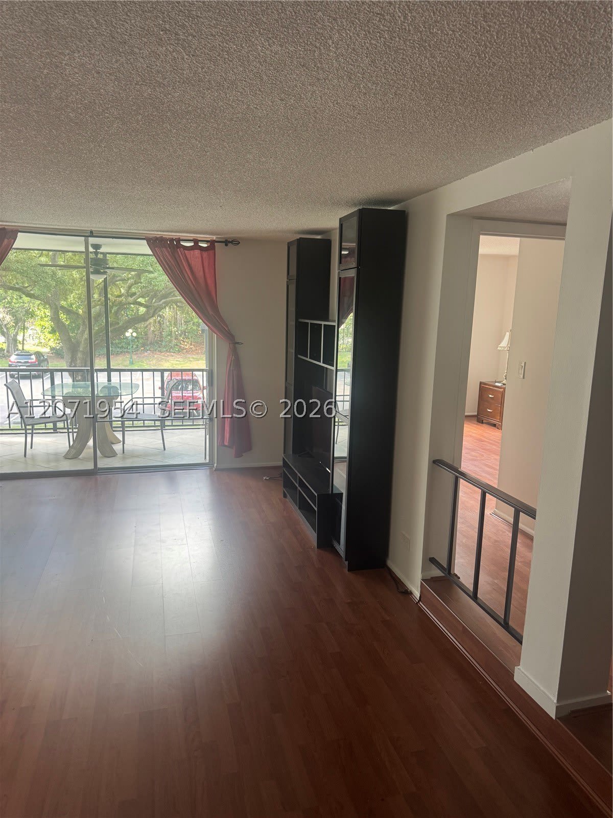 3740 Inverrary Dr – photo 2