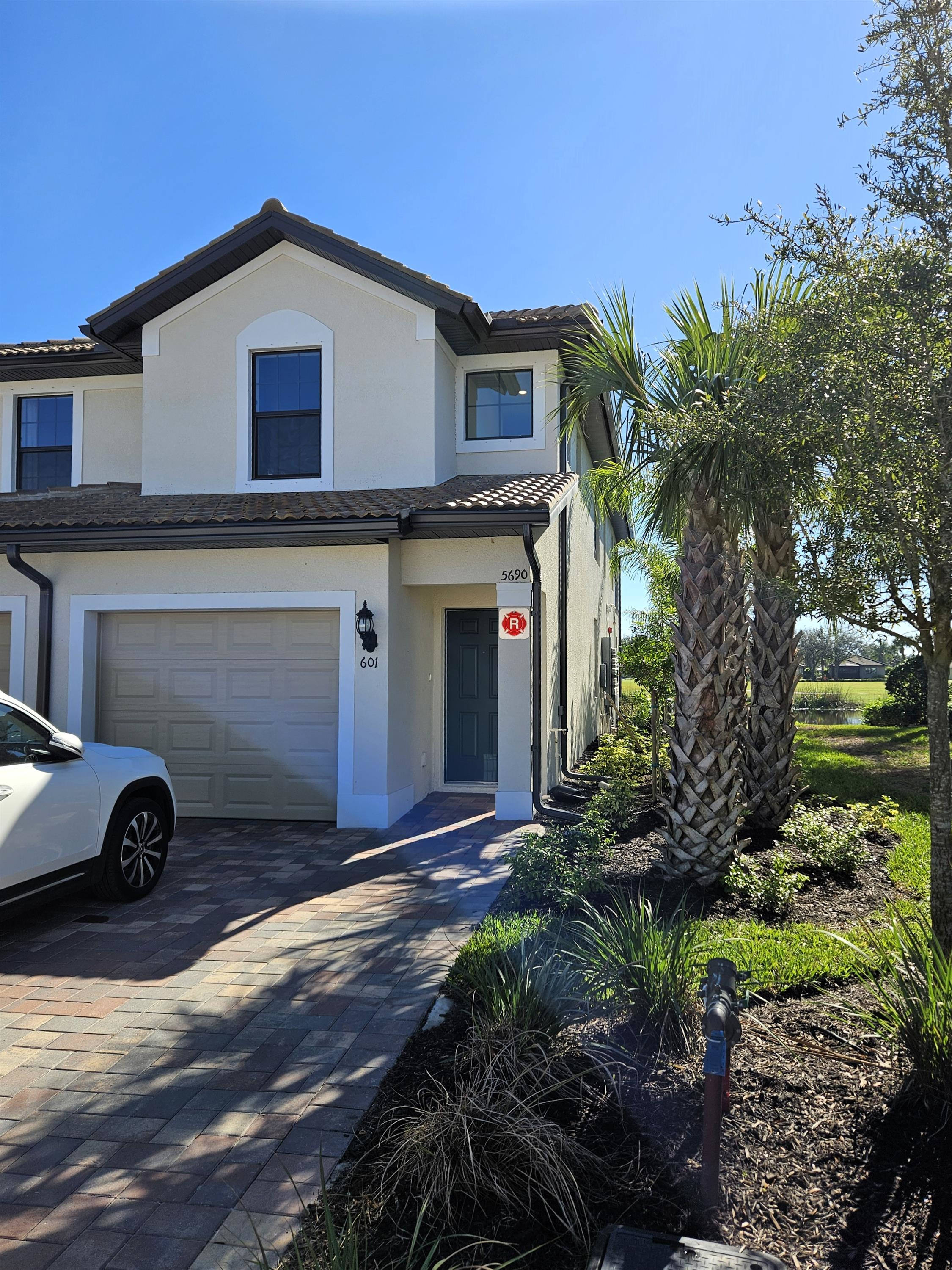 5690 Mayflower Way #601 – photo 2