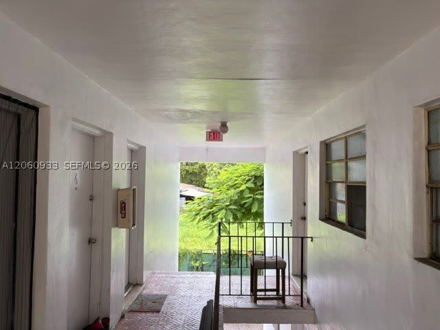 1940 NW 30th St – photo 3