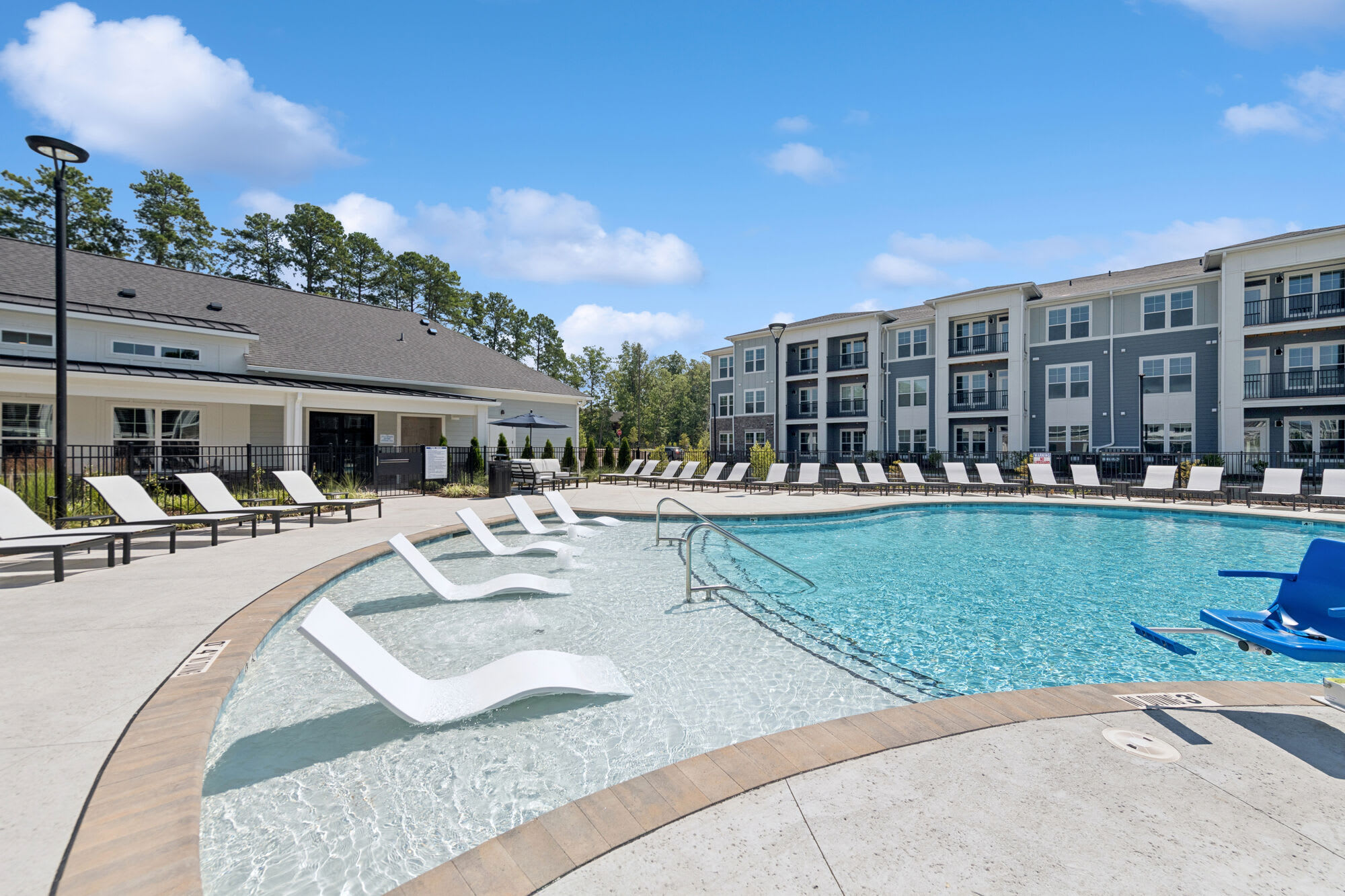 Ascend Brightleaf Apartments – photo 4