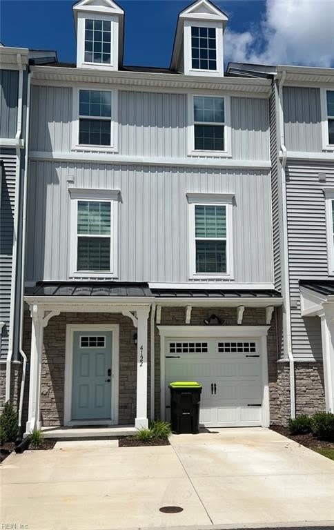 4122 Riverside Drive – photo 1