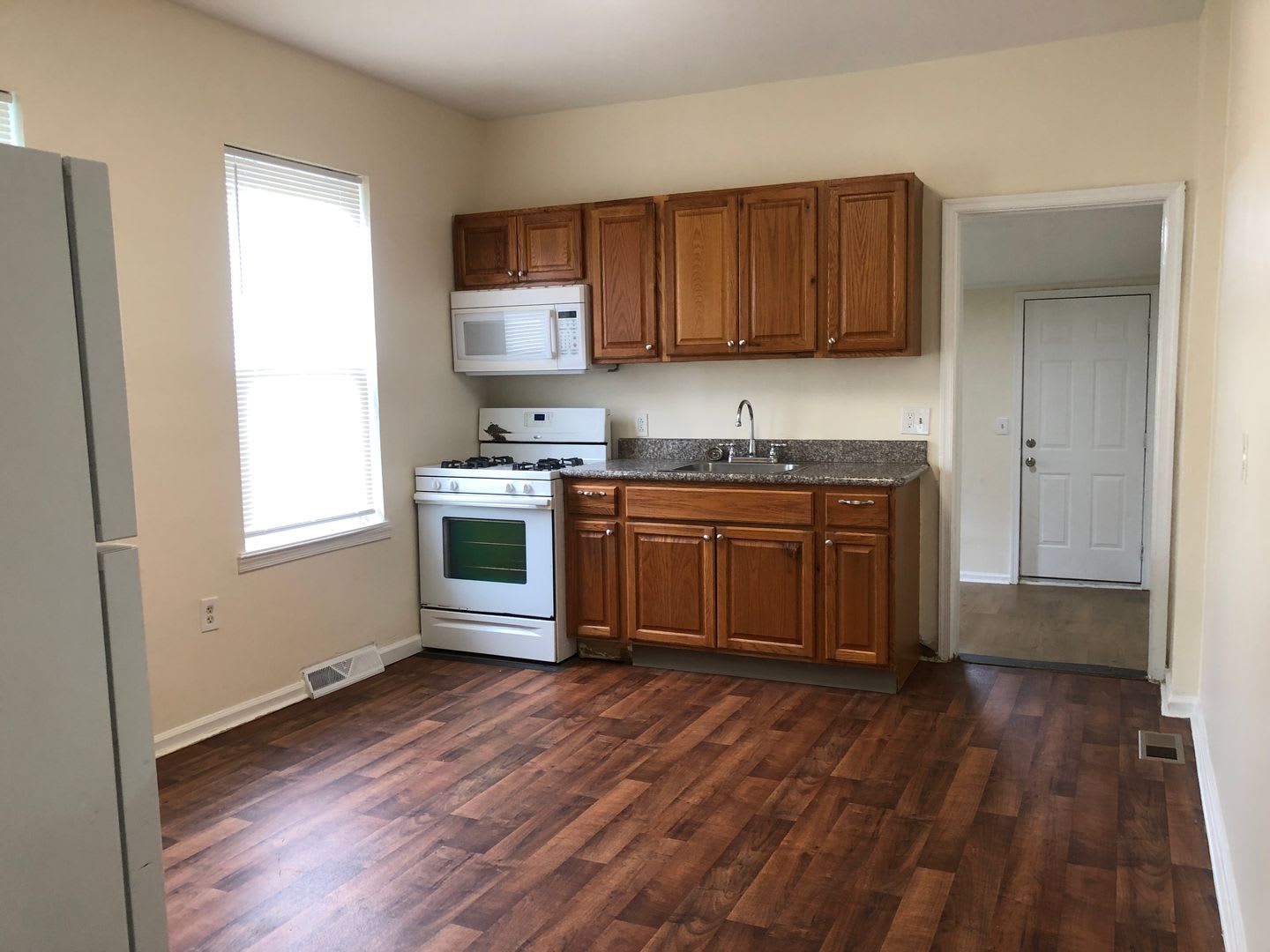 3 Bedroom House in Great Trenton Neighborhood! This House is Getting a Makeover! – photo 4