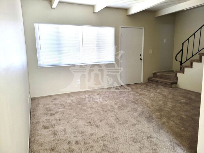 2704 Humbert Avenue – photo 3