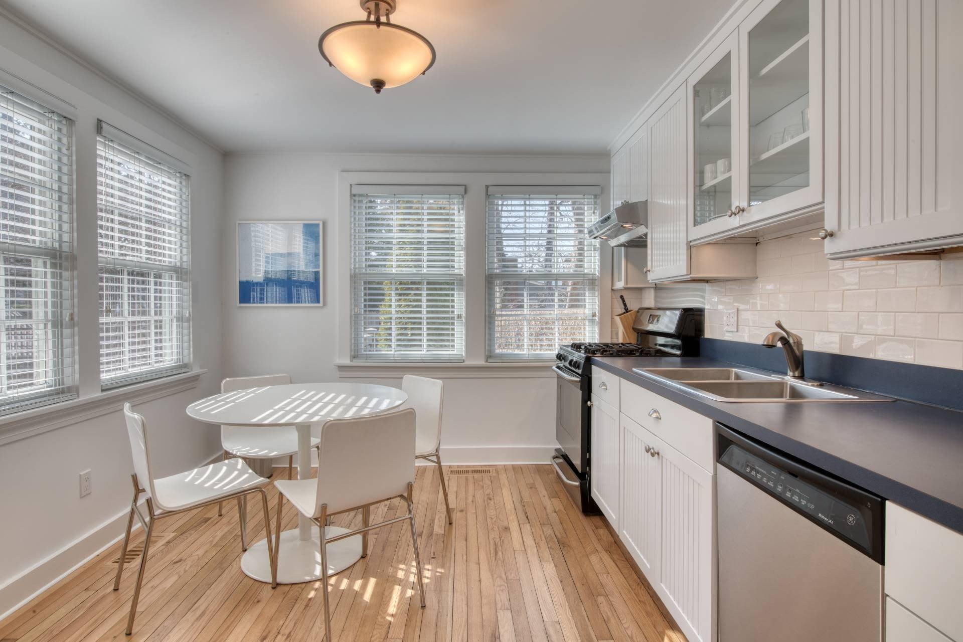 51 The Circle Apartment 3 – photo 5