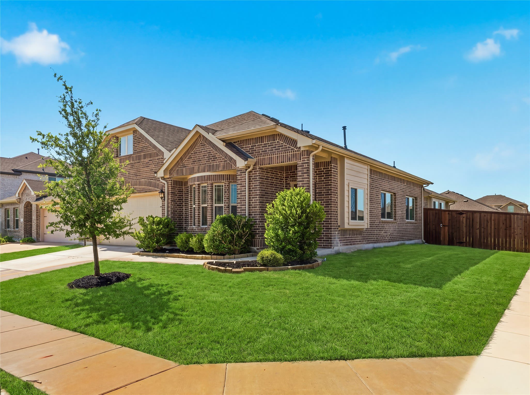 1204 Sumner Street – photo 2