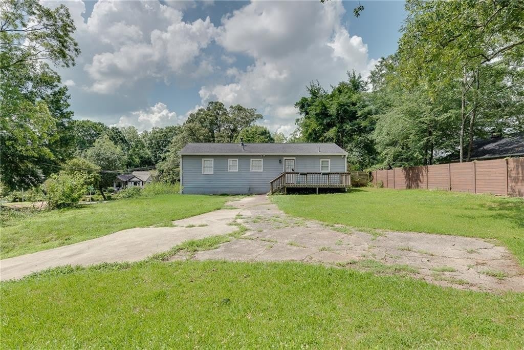 1424 Hosea L Williams Drive NE – photo 3