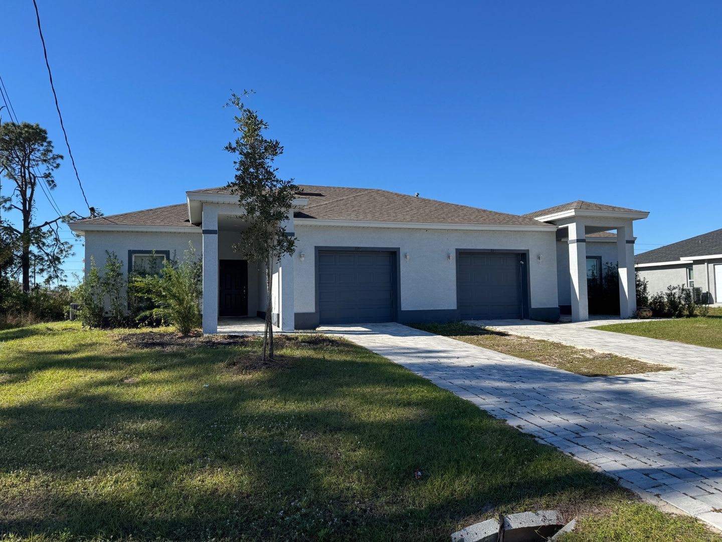 Cozy 3 Bed 2 Bath Duplex in Lehigh Acres – photo 1