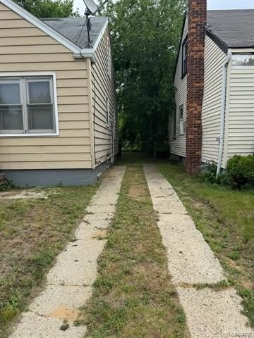 19260 Bloom Street – photo 4