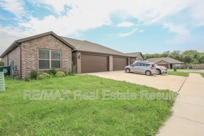 480 Rama St – photo 4