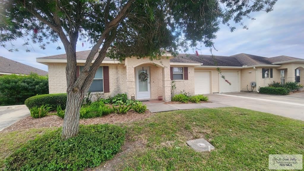 9 DORAL AVE. – photo 1