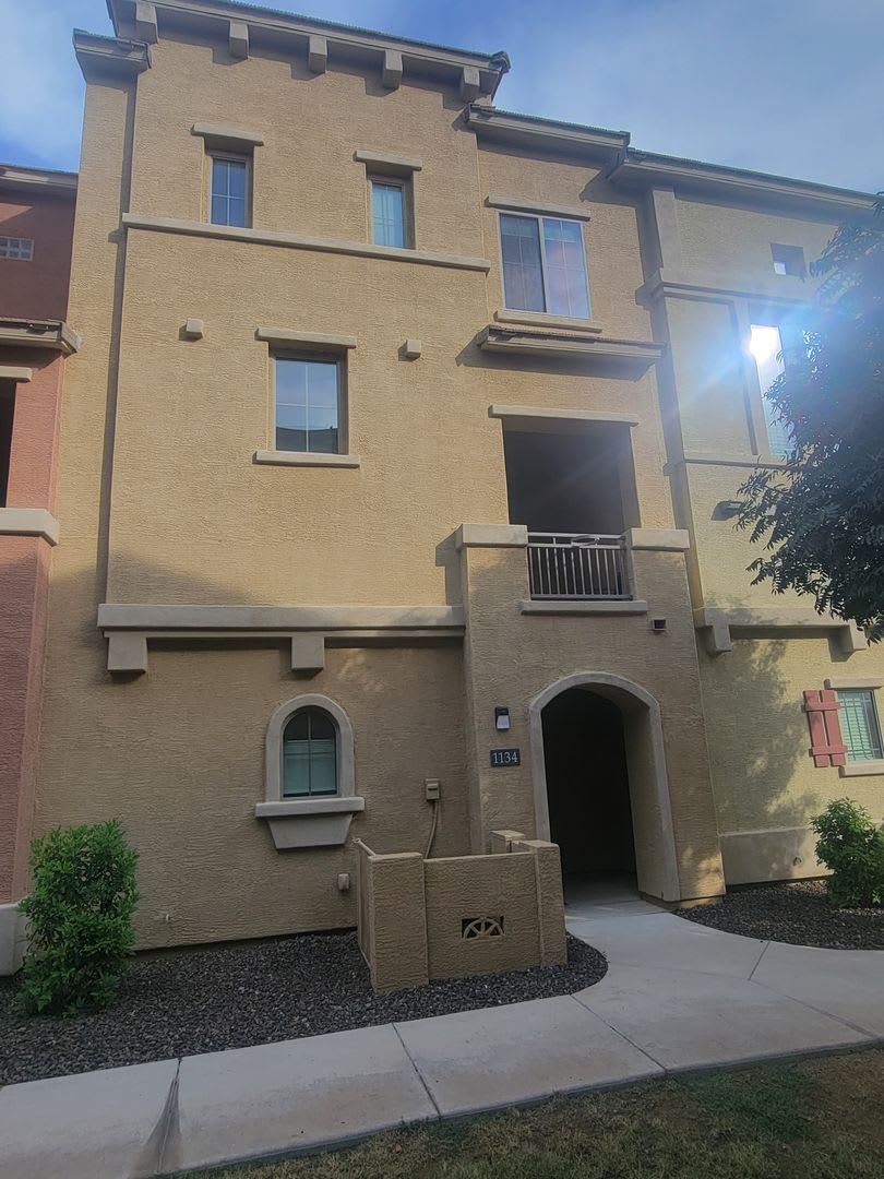 Great Chandler 2 bd 2.5 bth escape. – photo 2