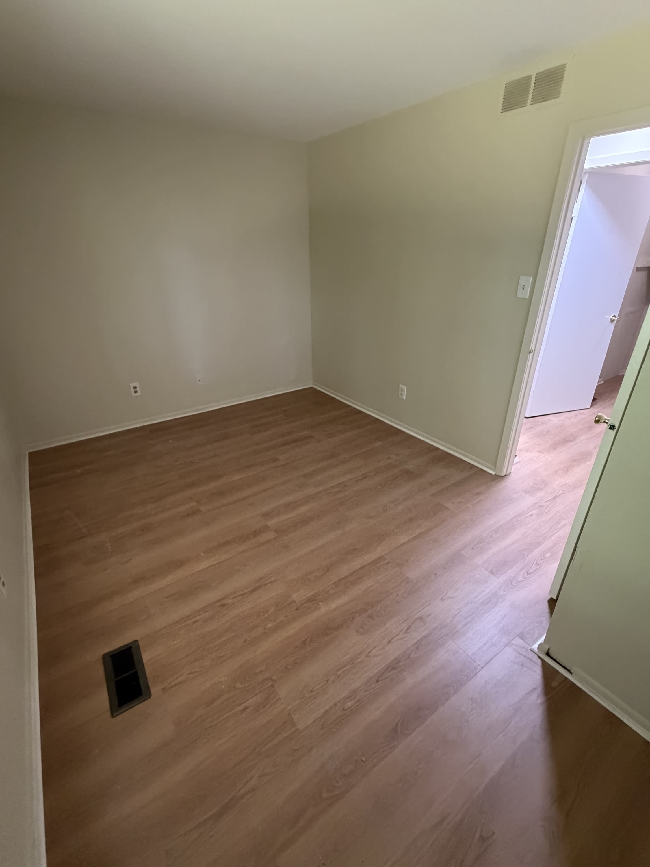1511 Woodhollow Drive – photo 2