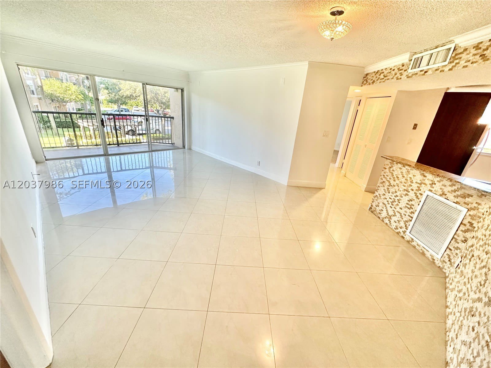 8955 Wiles Rd – photo 3