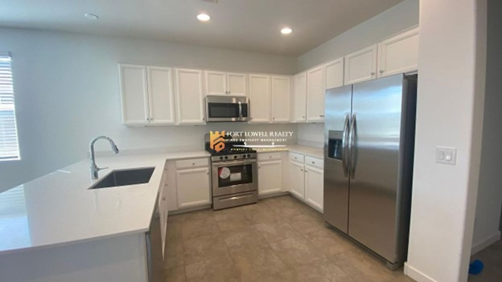 5 Bedroom, 3 Bath Home in Secluded Neighborhood Coming 12/01/25! – photo 5