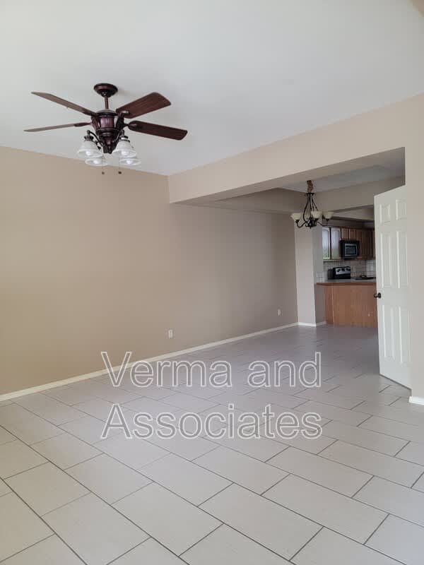 192 Fair St – photo 2