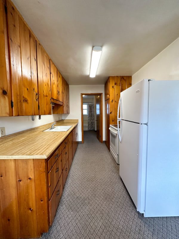 212 E. 1st St, Apt #1APT 1 – photo 2