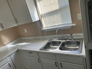406 Courthouse Ln – photo 5