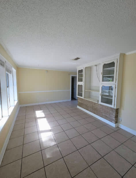412 Azalea Avenue – photo 3
