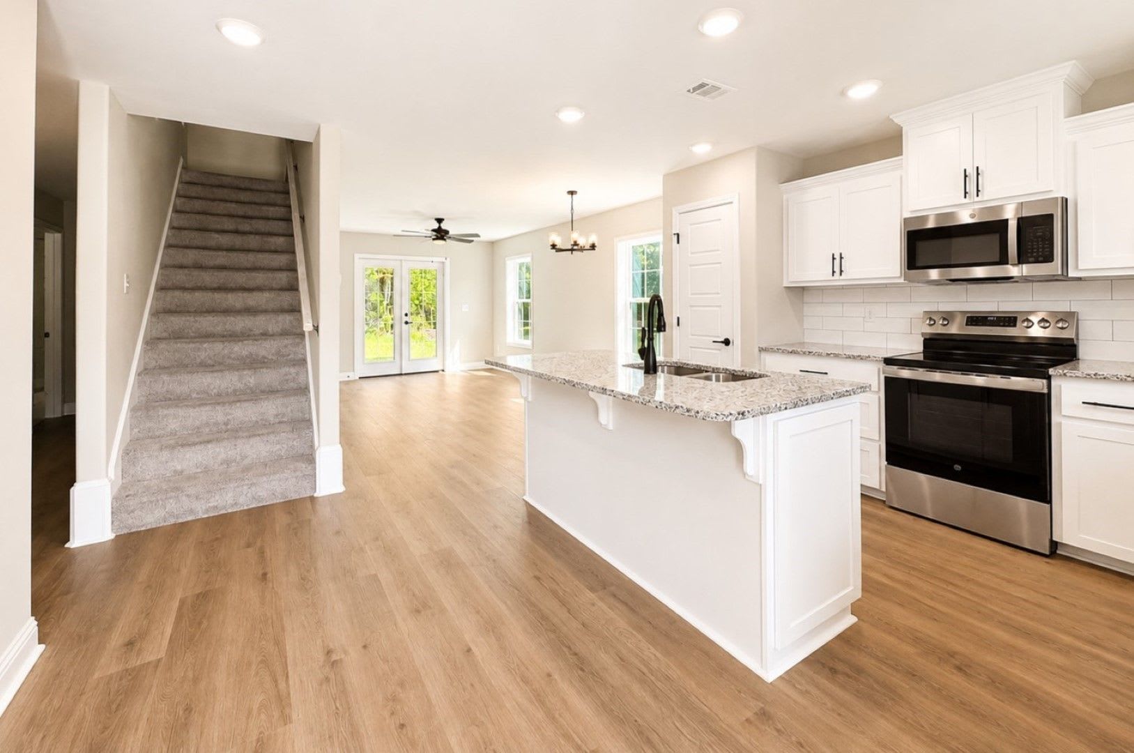 419 Madison Ave – photo 5