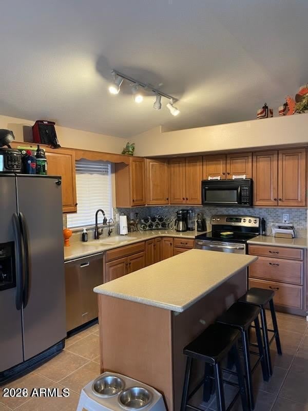 6916 E Lakeview Avenue – photo 3
