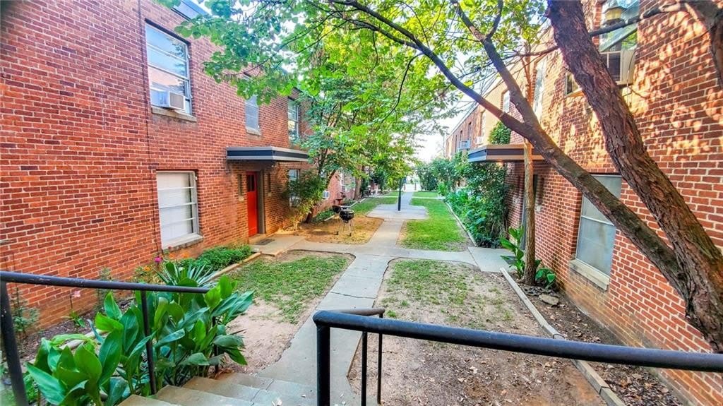 625 Dickson Street – photo 3