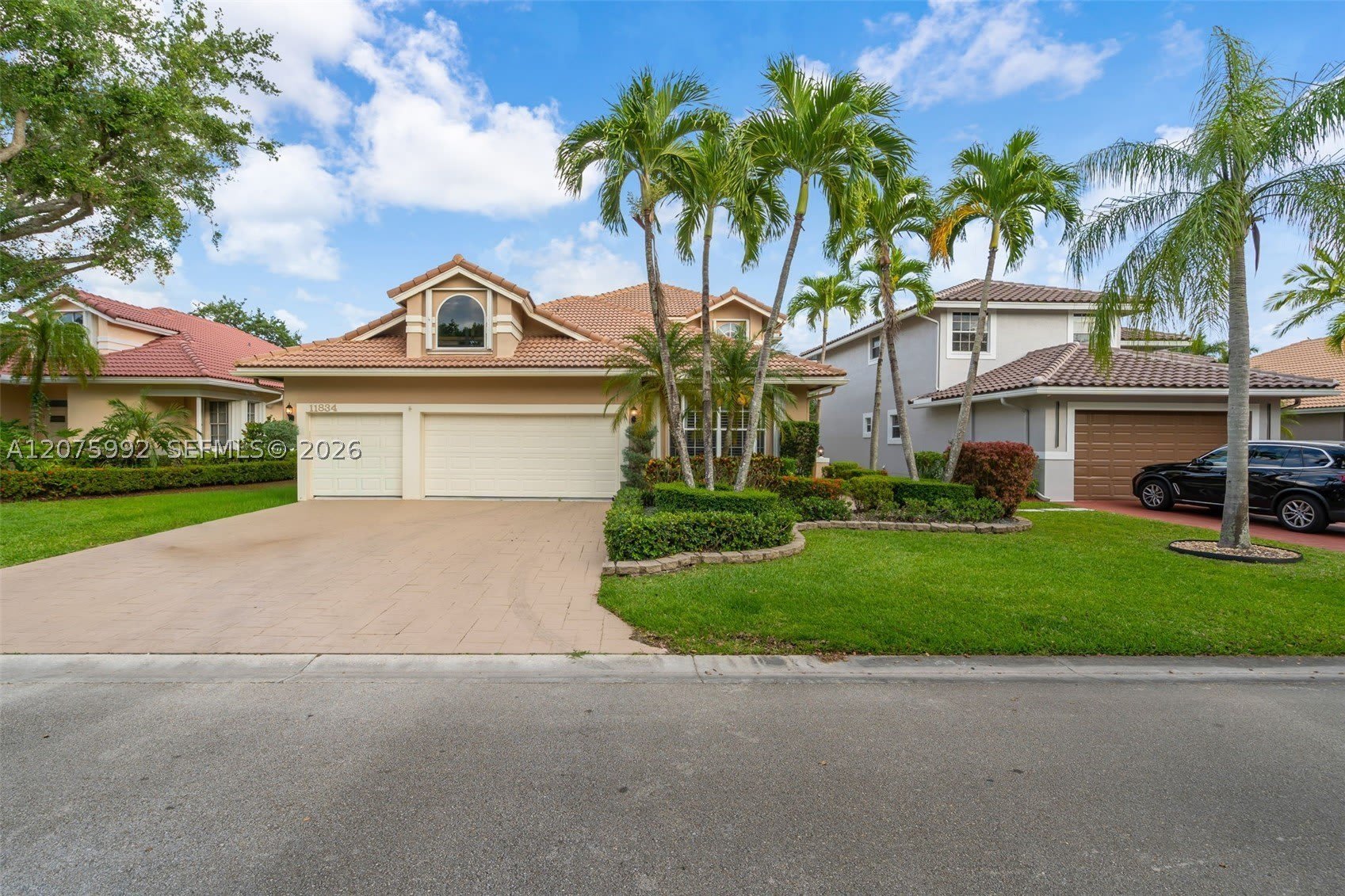 11834 Highland Pl – photo 2