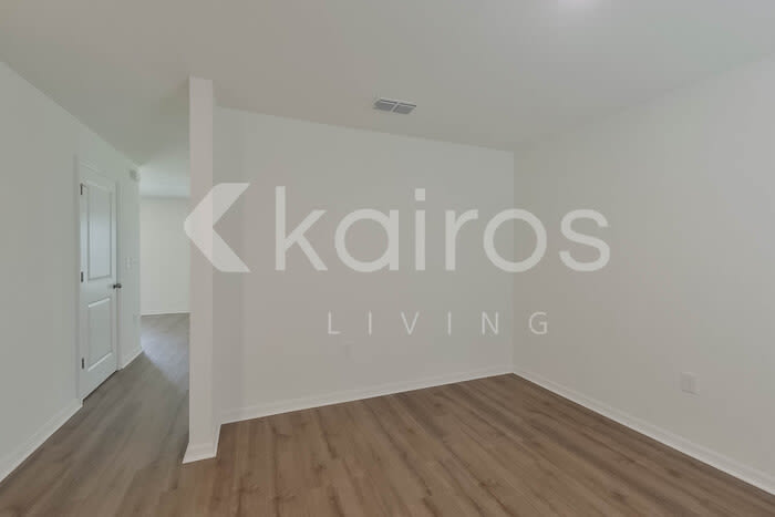 18268 Wintergarden Avenue – photo 5