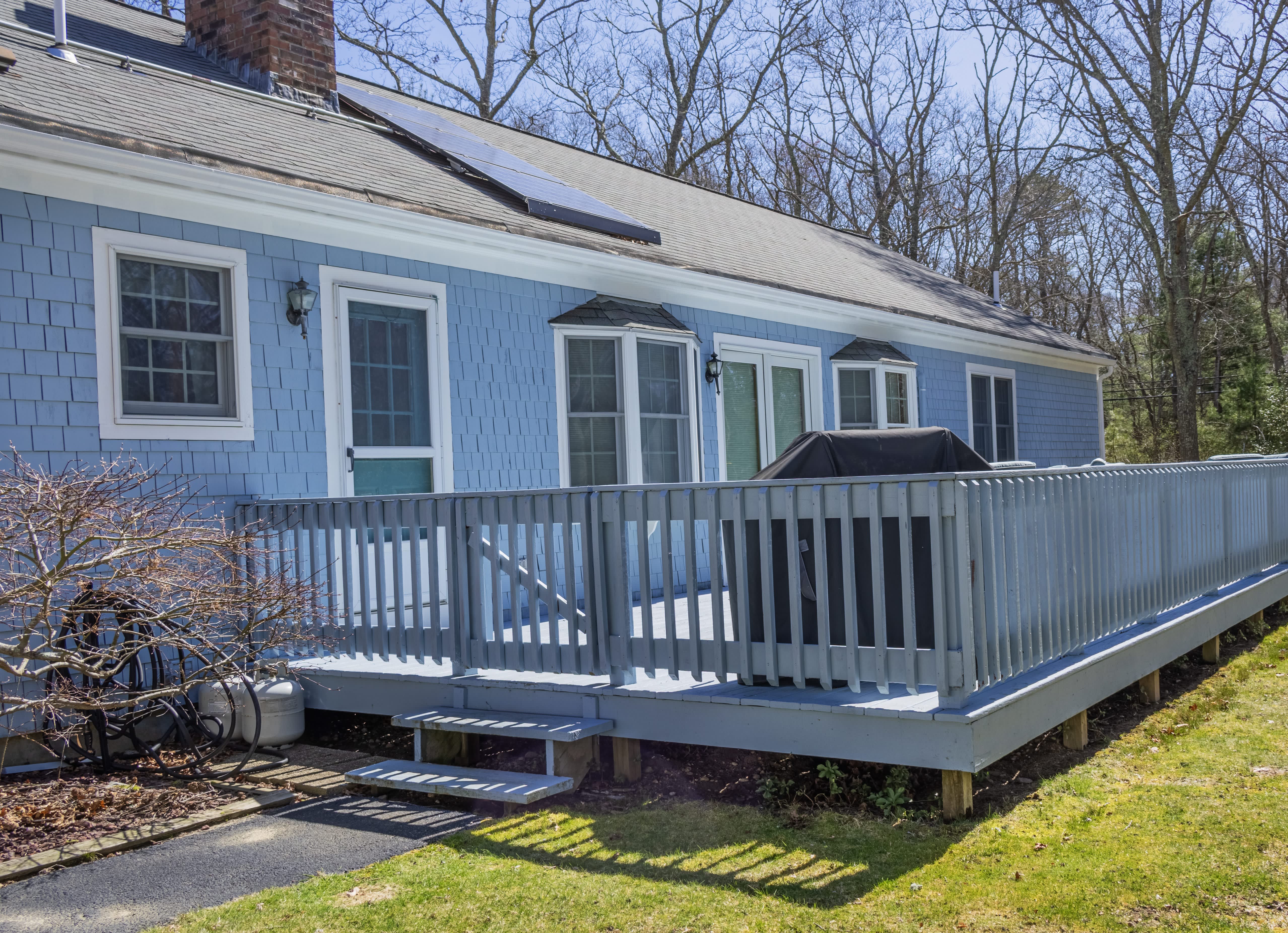 141 Harlow Rd – photo 1
