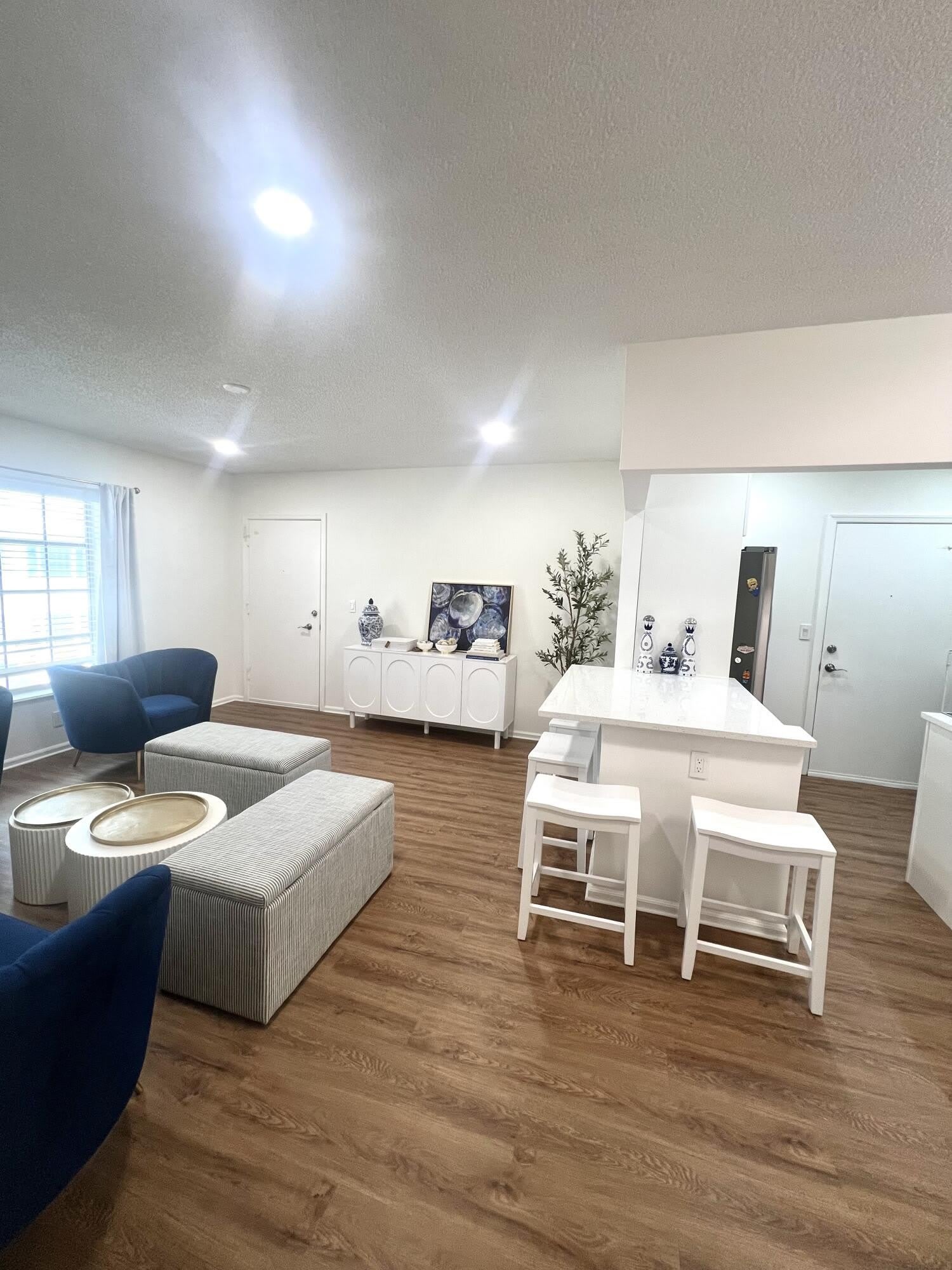 2261 NE 67th Street – photo 3
