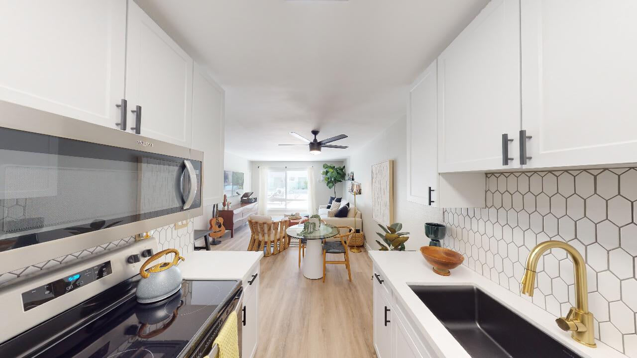 Lyric Apartments – photo 2