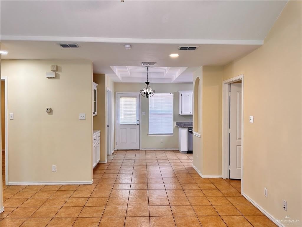 1913 W Western Drive – photo 3