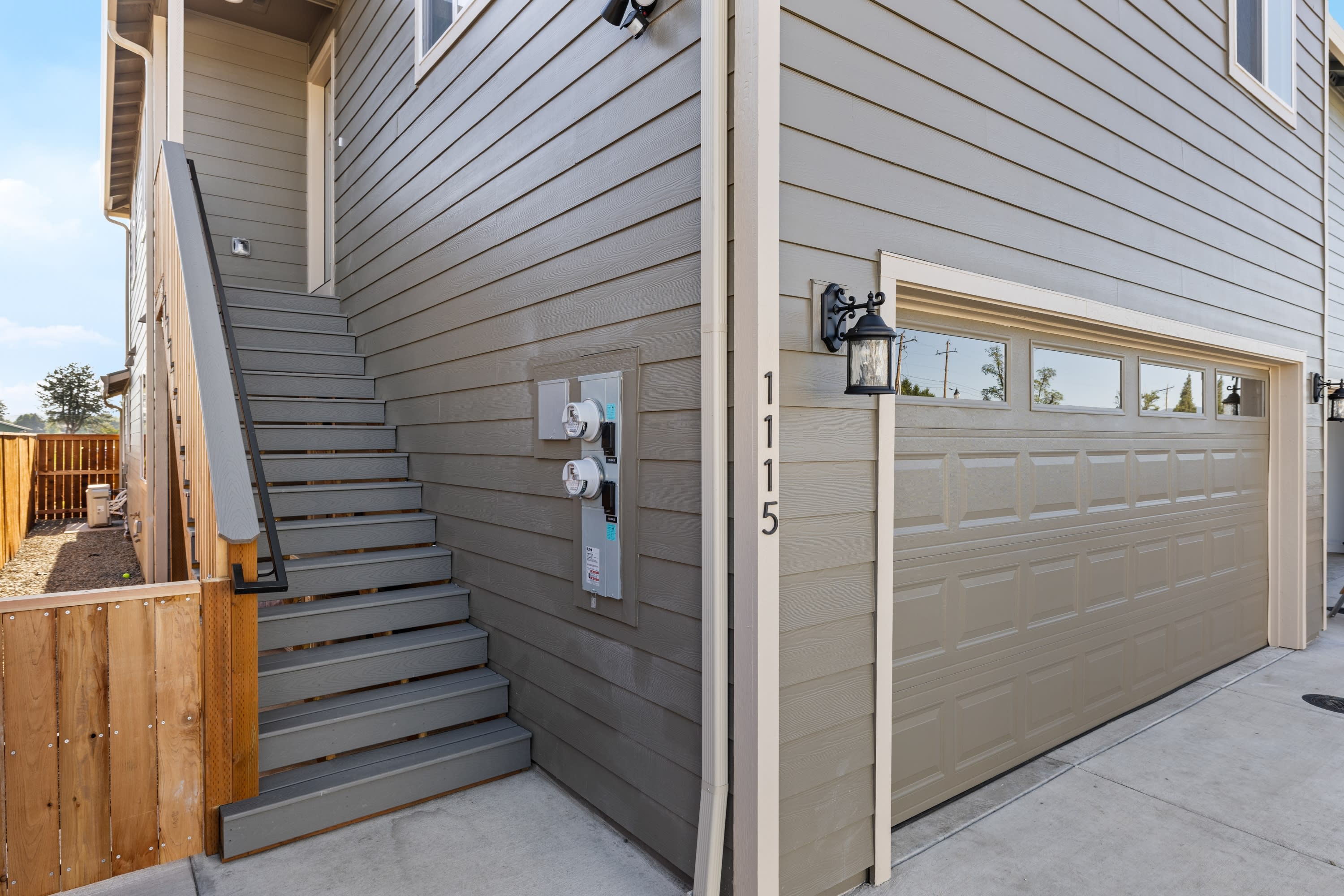 1115 Annalise Street – photo 2
