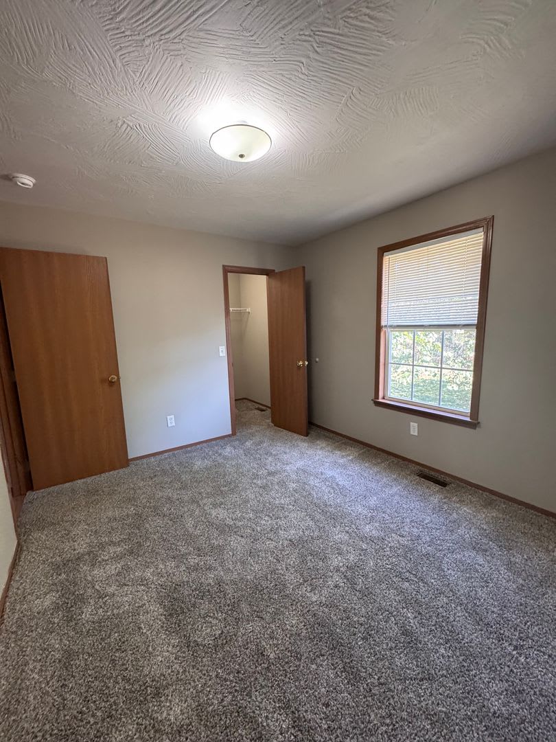 3 Bed 2 Bath 2 car Home for rent in Republic MO! – photo 4