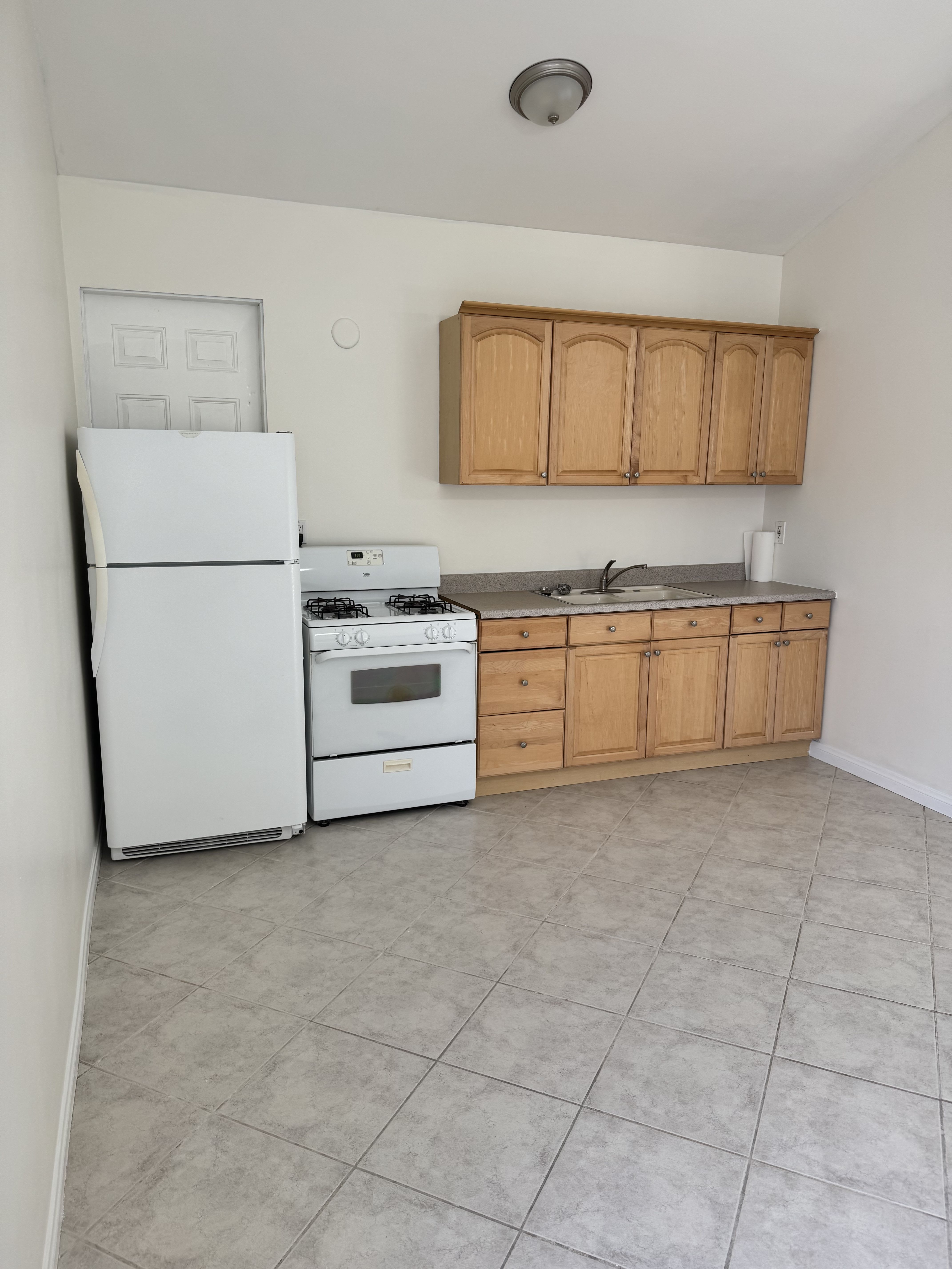 12345 Hemmingway Street – photo 3