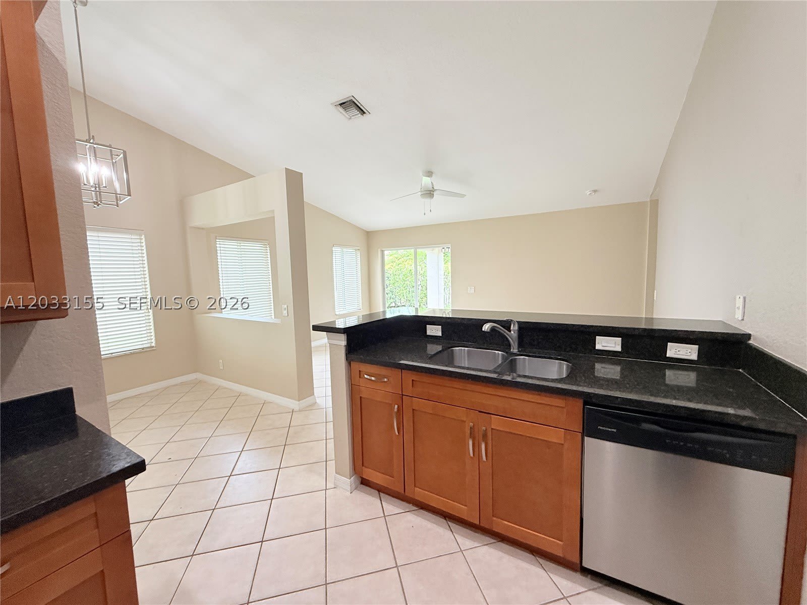 1530 Canary Island Dr – photo 5