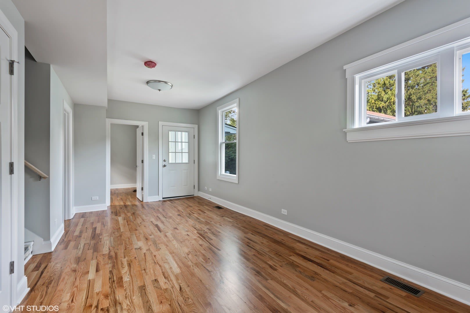 1910 Elmwood Avenue – photo 2
